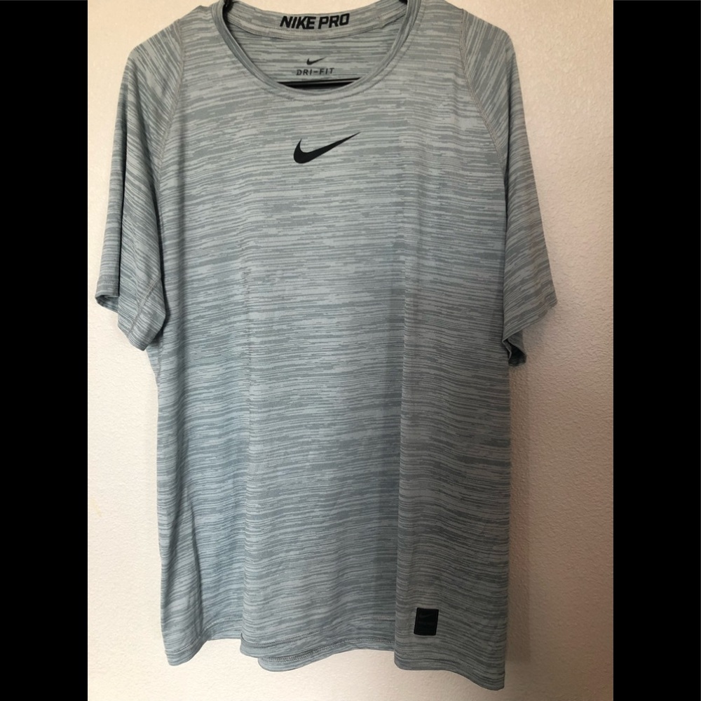 Mens Grey Nike Pro Training Shirt size XL